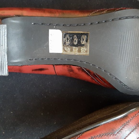 Woman's Evening Shoes Size 6 1/2 M - Picture 4 of 7